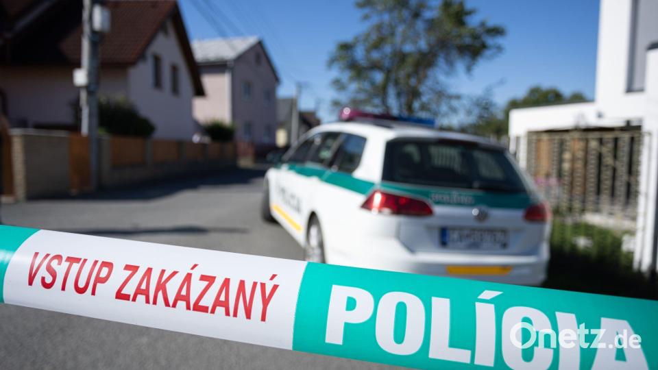 Die Polizei sperrte das Gebiet weiträumig ab. Bild: Daniel Stehlík/TASR/dpa