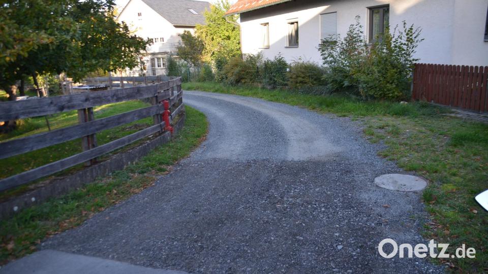 So sieht die Zufahrt zu den Anwesen 15 und 7 in Weha aus. Bild: Arnold Koch