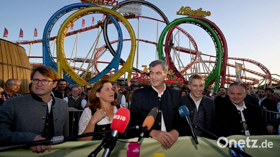 „Olympia Looping“ zur Feier des wichtigen Schritts zu Olympiastadt. Bild: Felix Hörhager/dpa