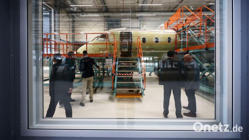Flughafen Leipzig/Halle: Eröffnung der Endmontagelinie – Einblicke in den neuen D328eco-Trainingsrumpf Bild: Jan Woitas/dpa