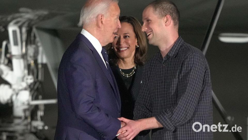 In seinem Buch drückt der US-Journalist Evan Gershkovich vor allem auch dem damaligen Präsidenten Joe Biden seinen Dank aus, dass er den Gefangenenaustausch möglich machte. (Archivbild) Bild: Manuel Balce Ceneta/AP