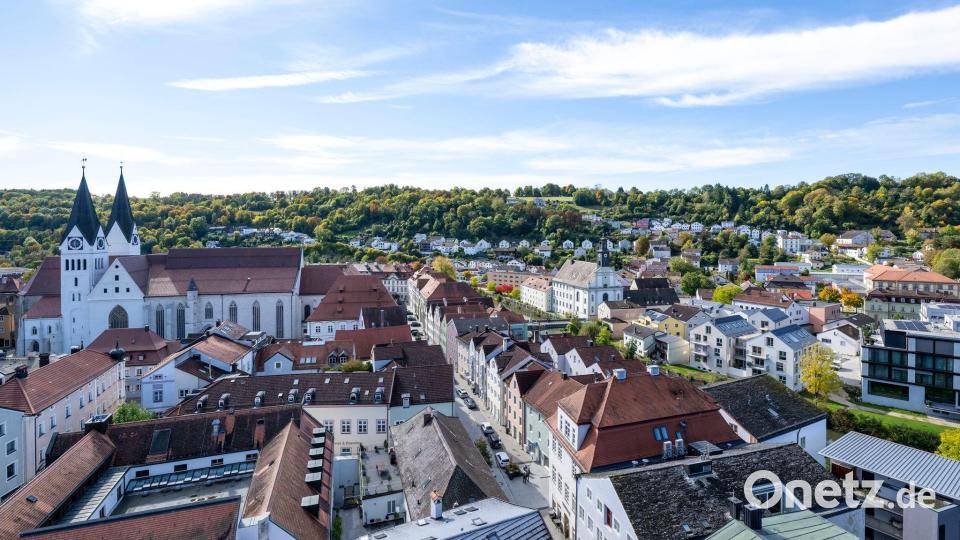 Im Eichstätter Dom werden zur Amtseinführung zahlreiche Gläubige erwartet. (Archivbild) Bild: Lennart Preiss/dpa