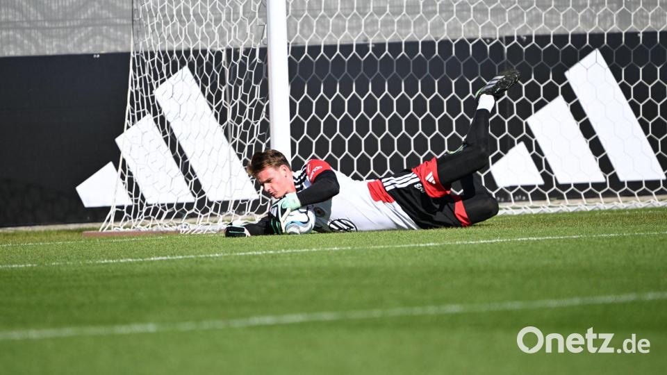 Intensive Vorbereitung aufs Länderspiel-Debüt. Bild: Federico Gambarini/dpa