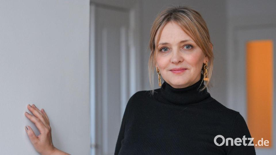 In „Frau Winkler verlässt das Haus“ spielt Laura Tonke eine Tochter, die plötzlich die Pflege ihrer Mutter organisieren muss. (Archivbild) Bild: Jens Kalaene/dpa