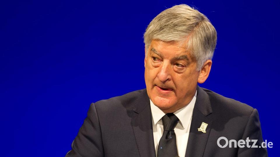 Der Ex-Vereinsvorsitzende David Bernstein reagierte fassungslos auf den Finanzskandal um Manchester City. (Archivbild) Bild: picture alliance / dpa