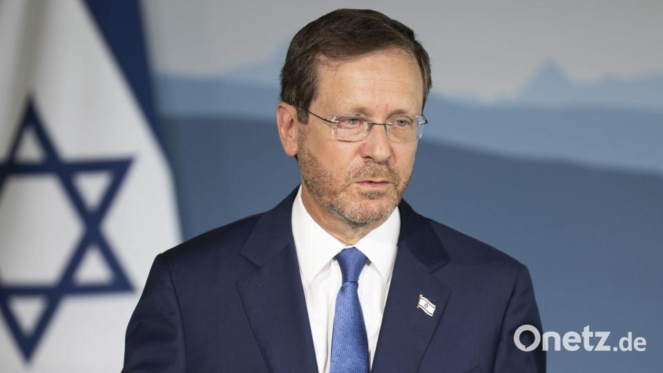 Der israelische Präsident Izchak Herzog will vier der Passagiere für die Präsidentenmedaille für Zivilcourage vorschlagen. Bild: Peter Klaunzer/Keystone/dpa