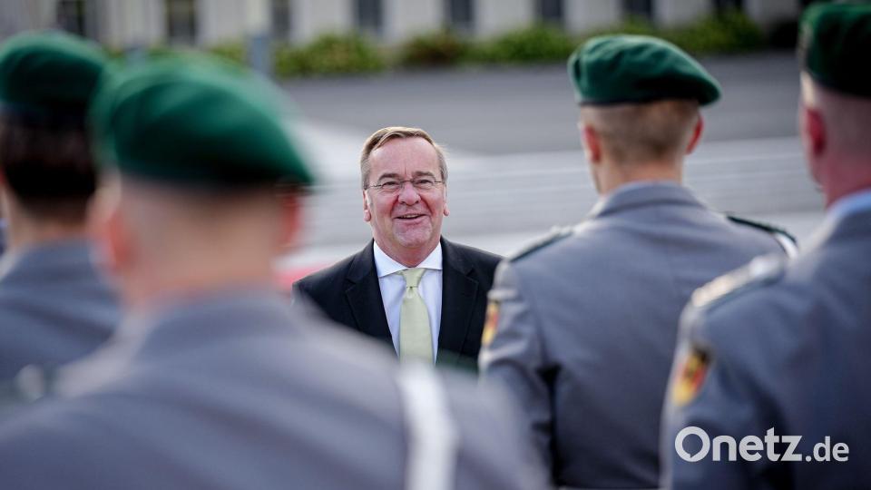 Verteidigungsminister Boris Pistorius (SPD) lässt ein Drohnenregiment aufbauen. Archivbild: Kay Nietfeld/dpa