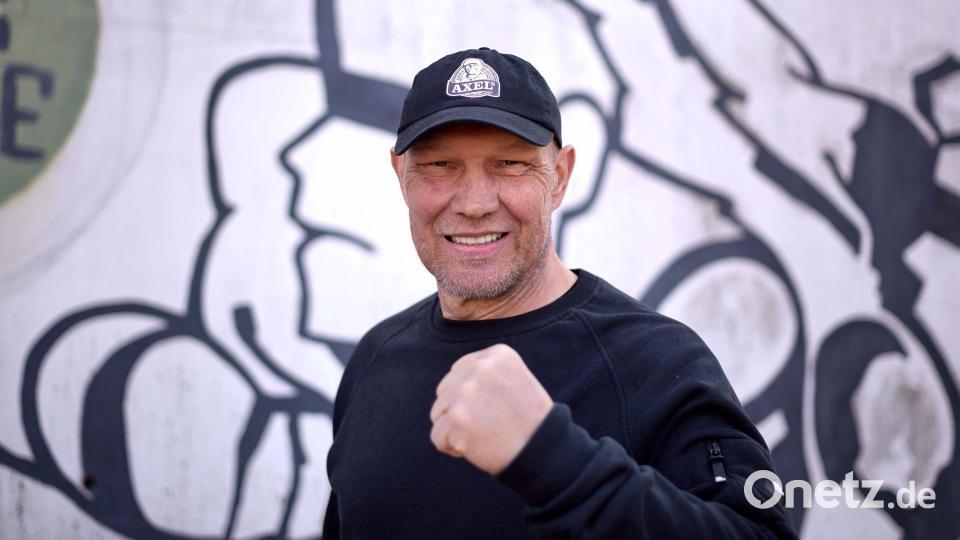 Axel Schulz will sich bei „Promi Big Brother“ durchboxen. (Archivbild) Bild: Michael Ukas/dpa