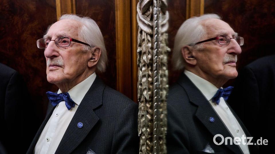 Weintraub ist einer der verbliebenen Zeitzeugen. Bild: Sebastian Gollnow/dpa