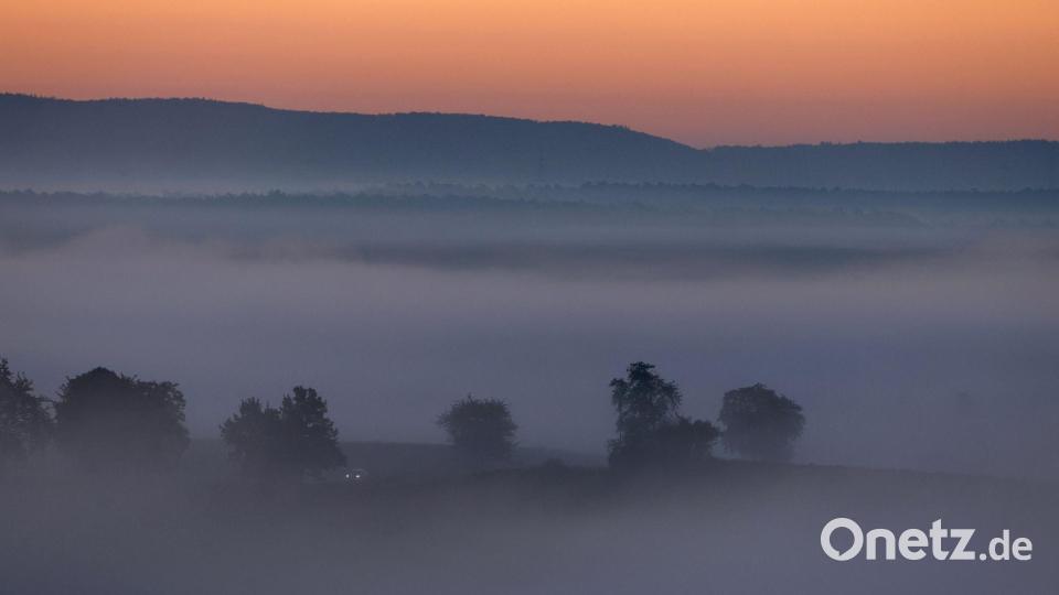 Nachts kann sich Nebel bilden. (Archivbild) Bild: Karl-Josef Hildenbrand/dpa