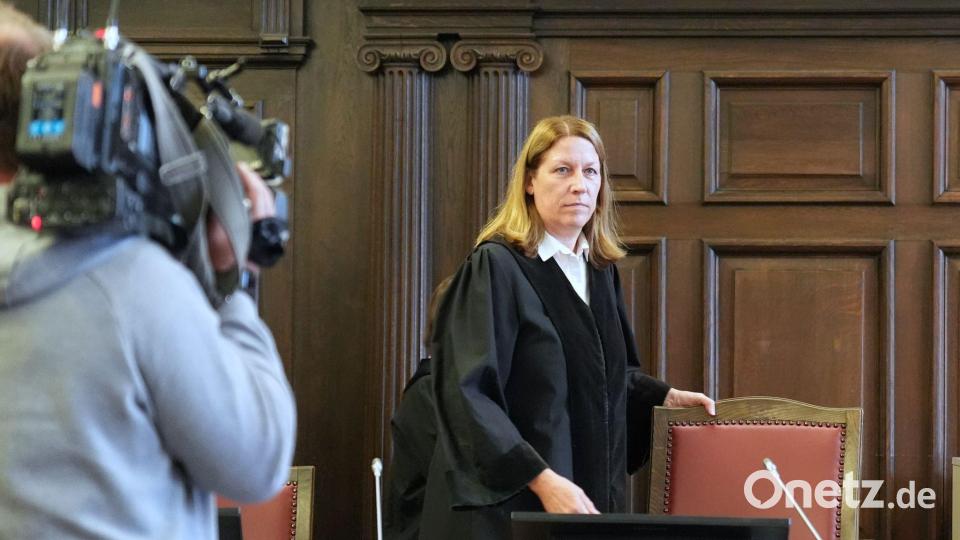 Isabel Hildebrandt ist die Vorsitzende Richterin. Bild: Marcus Brandt/dpa Pool/dpa