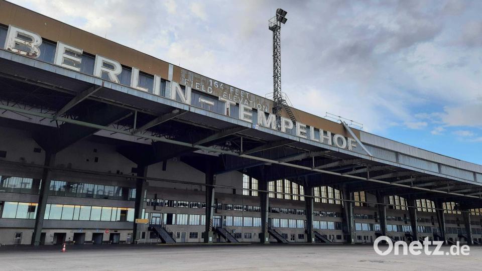 Holzinger wird ihr Stück am ehemaligen Flughafen Tempelhof präsentieren. (Archivbild) Bild: Sabrina Hentschel/dpa