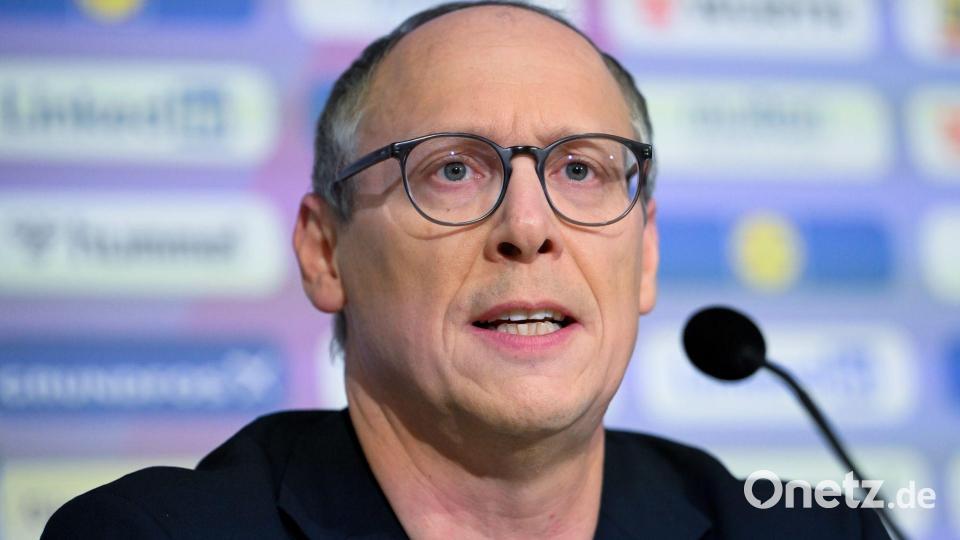 DHB-Vorstandsboss Mark Schober freut sich über die große Ticket-Nachfrage. (Archivbild) Bild: Marijan Murat/dpa