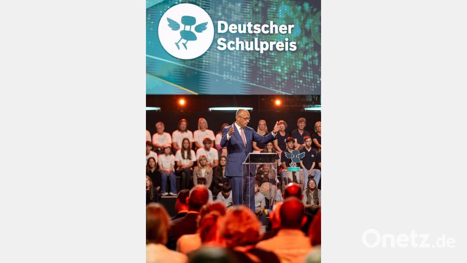 In seiner Rede wirkte er aufgekratzt. Bild: Fabian Sommer/dpa