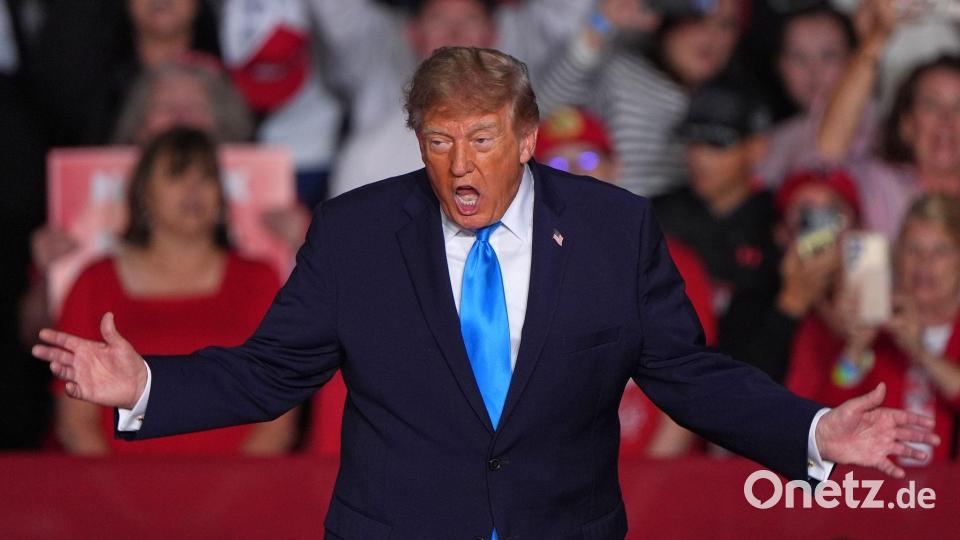 US-Präsident Donald Trump trifft zu einer Wahlkampfveranstaltung ein. Bild: Charlie Riedel/AP/dpa