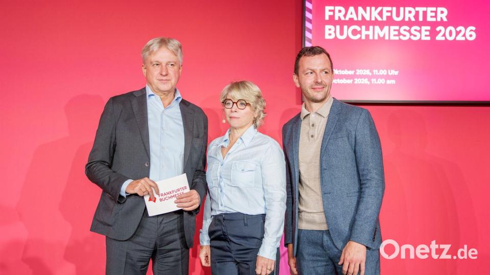 Für Juegen Boos ist es die letzte Messe als Buchmessen-Direktor, für Sebastian Guggolz die erste als Börsenvereins-Vorsteher. Bild: Andreas Arnold/dpa