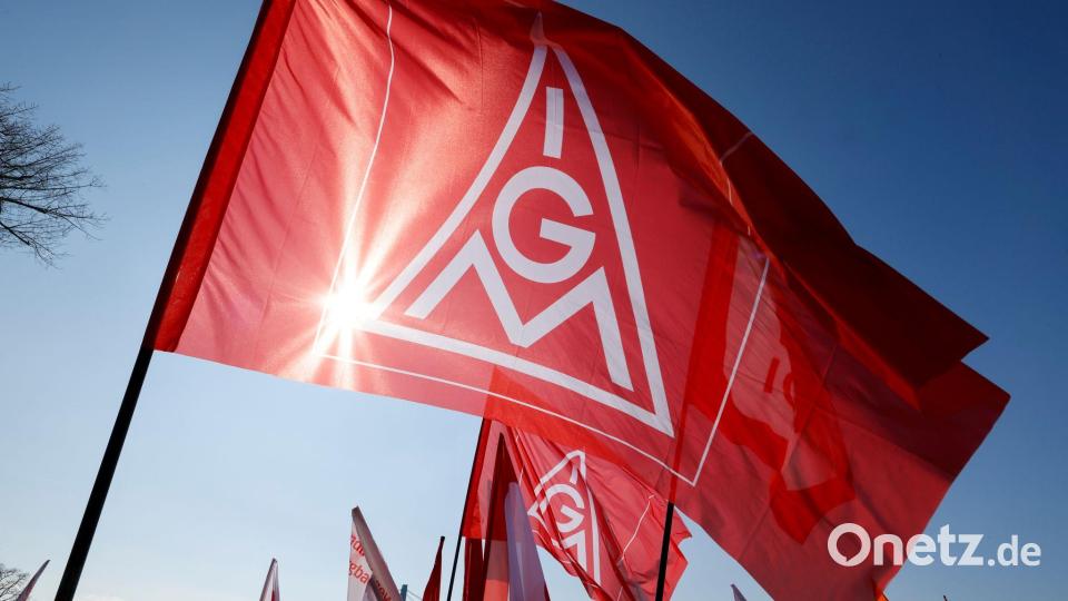 Die Tarifverhandlungen für die Metall- und Elektroindustrie beginnen im Oktober. (Archivbild) Bild: Thomas Banneyer/dpa