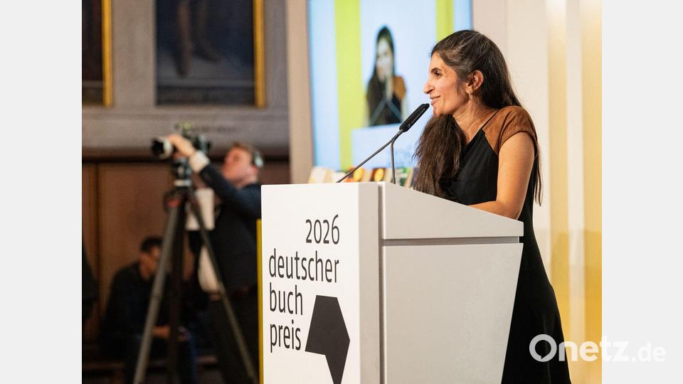 Shida Bazyar erhielt am Montagabend den Deutschen Buchpreis. Bild: Hannes P. Albert/dpa