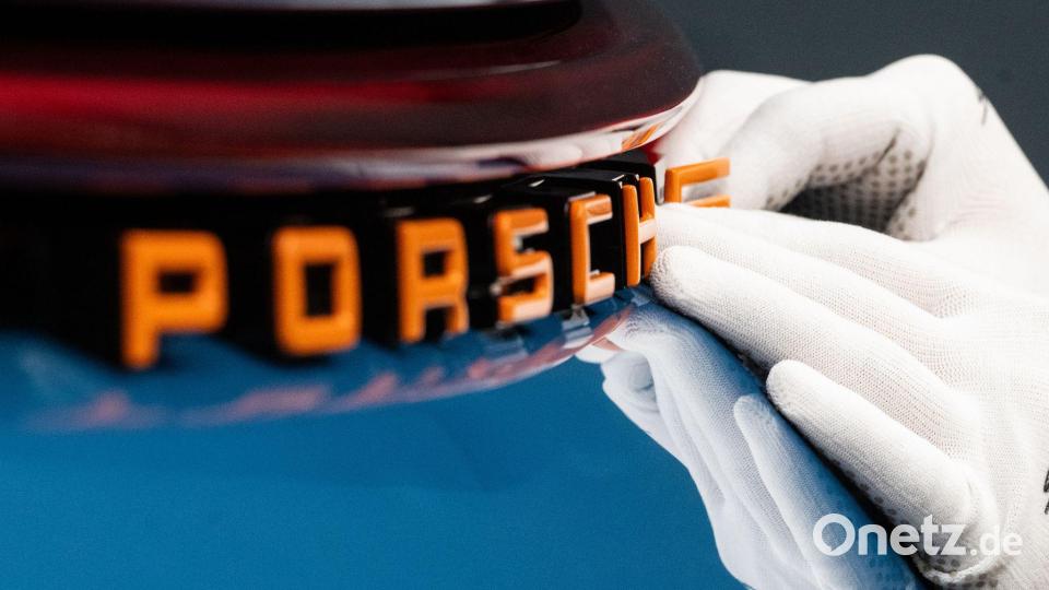 Weniger Masse, mehr Ertrag: Porsche will sich unabhängiger von hohen Verkaufszahlen machen. (Archivbild) Bild: Marijan Murat/dpa