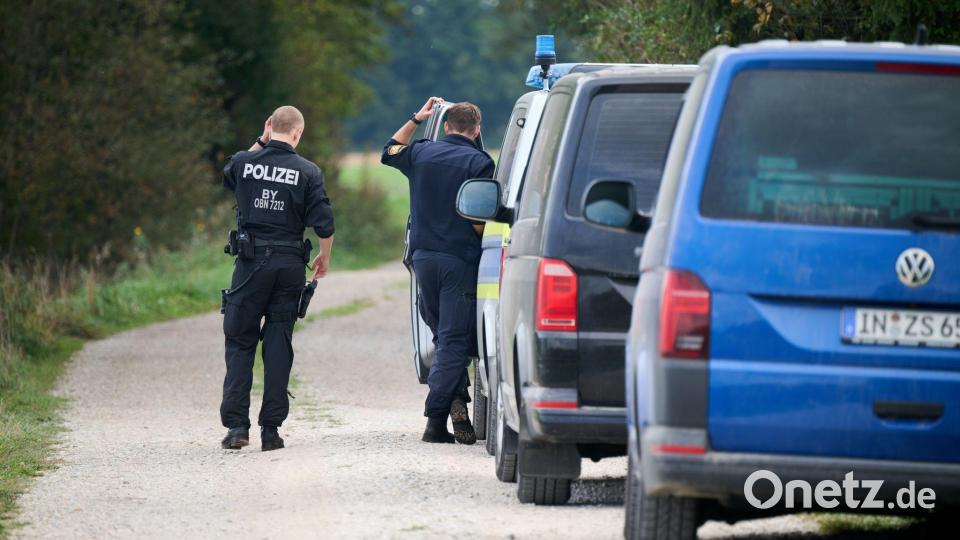 Die Suche nach dem Tier soll weitergehen - obwohl bisher keine Spuren gefunden wurden. Bild: Peter Kneffel/dpa