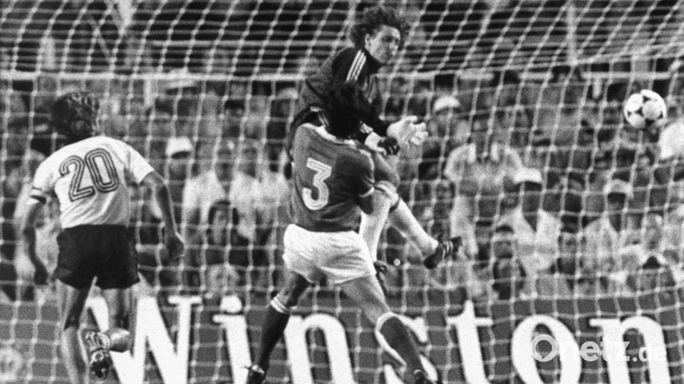Die berüchtigte 57. Spielminute von Sevilla (Archivbild). Bild: -/dpa