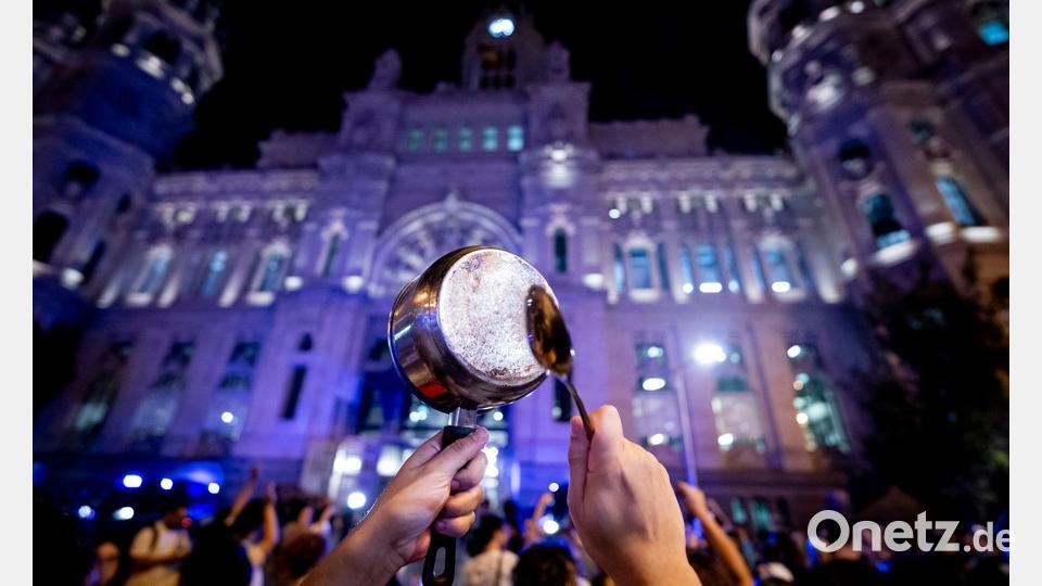 Demonstranten in Spanien fordern bezahlbaren Wohnraum. (Archivbild) Bild: A. Pérez Meca/EUROPA PRESS/dpa