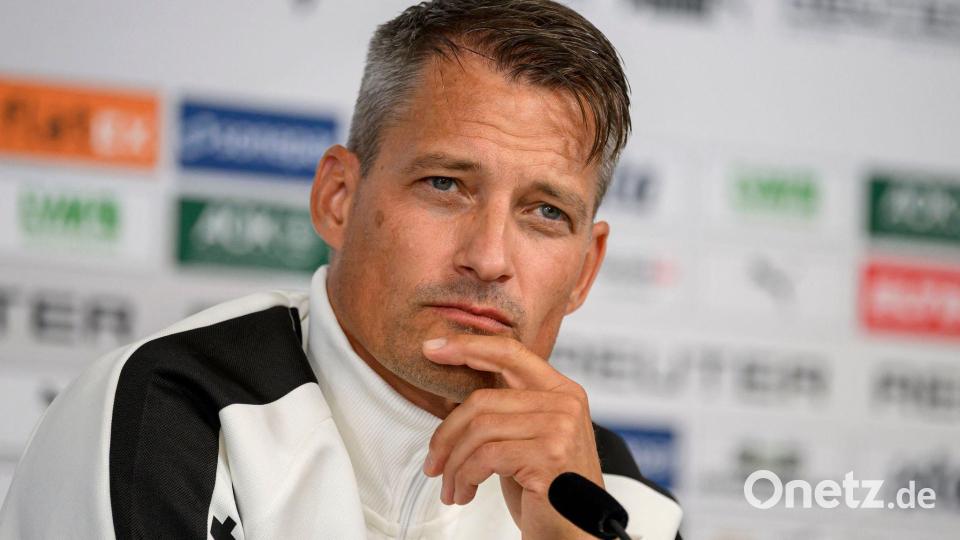 Wie viel Input kann der neue Gladbach-Coach Alexander Blessin seinem Team schon vermitteln? (Archiv) Bild: Anke Waelischmiller/dpa