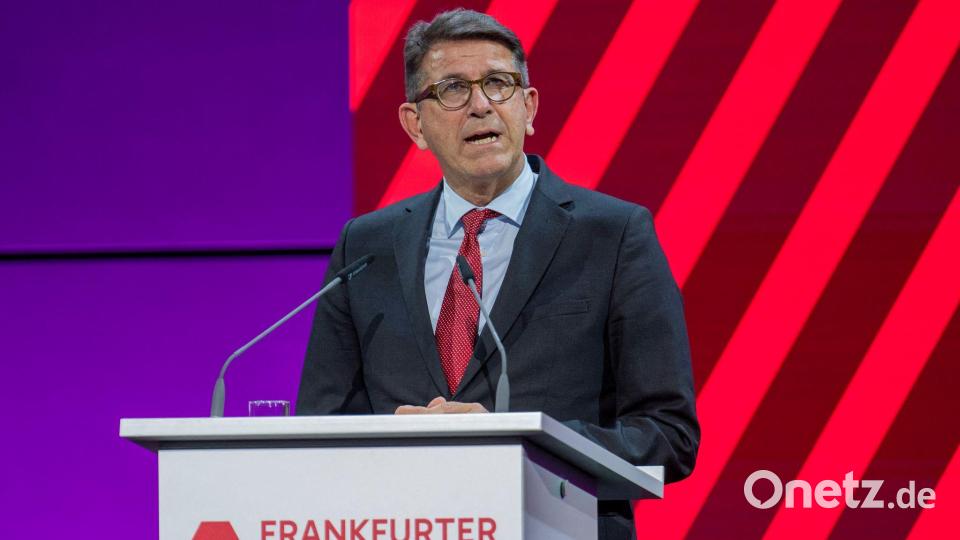 Wolfram Weimer spricht bei der Eröffnung der Frankfurter Buchmesse. (Archivbild) Bild: Andreas Arnold/dpa