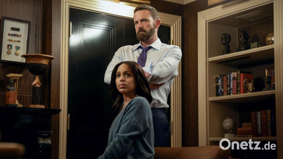 Ben Affleck führt auch Regie und schrieb am Drehbuch mit. (Handout) Bild: Warrick Page/Netflix/dpa