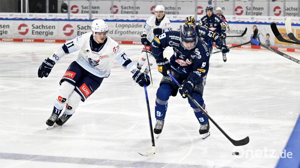 Szenen aus der Partie der Blue Devils Weiden und der Dresdner Eislöwen. Die Weidener hatten beim DEL-Absteiger keine Chance und unterlagen klar mit 1:5. Bild: Julia Peter