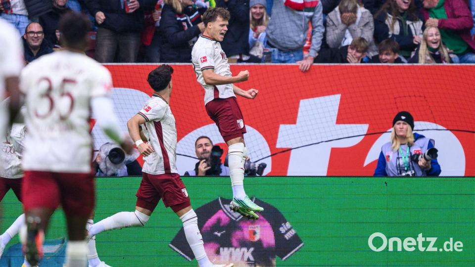 Robin Fellhauer jubelt über das schnellste Tor der Liga-Historie. Bild: Tom Weller/dpa