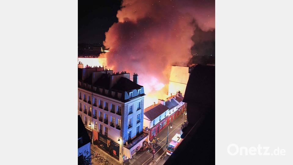 Die älteste Markthalle von Paris ist bei einem Feuer zerstört worden. Bild: Bernard Geliot/AFP/dpa