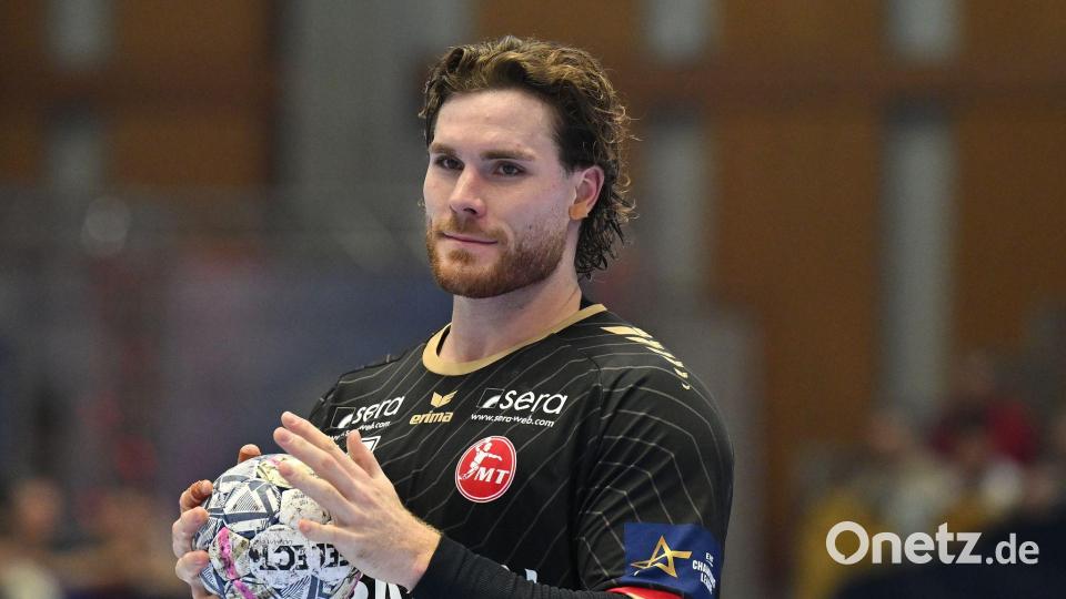 DHB-Kapitän Johannes Golla will die MT Melsungen nach wenigen Monaten wieder verlassen. (Archivbild) Bild: Swen Pförtner/dpa