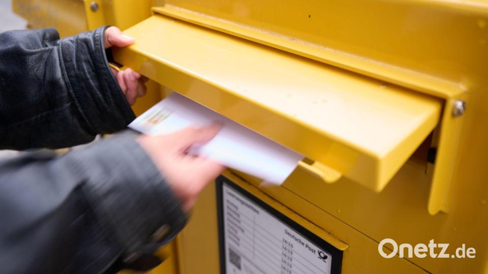 Das kostet bislang 95 Cent: der Versand eines Standardbriefs in Deutschland. Bild: Philip Dulian/dpa