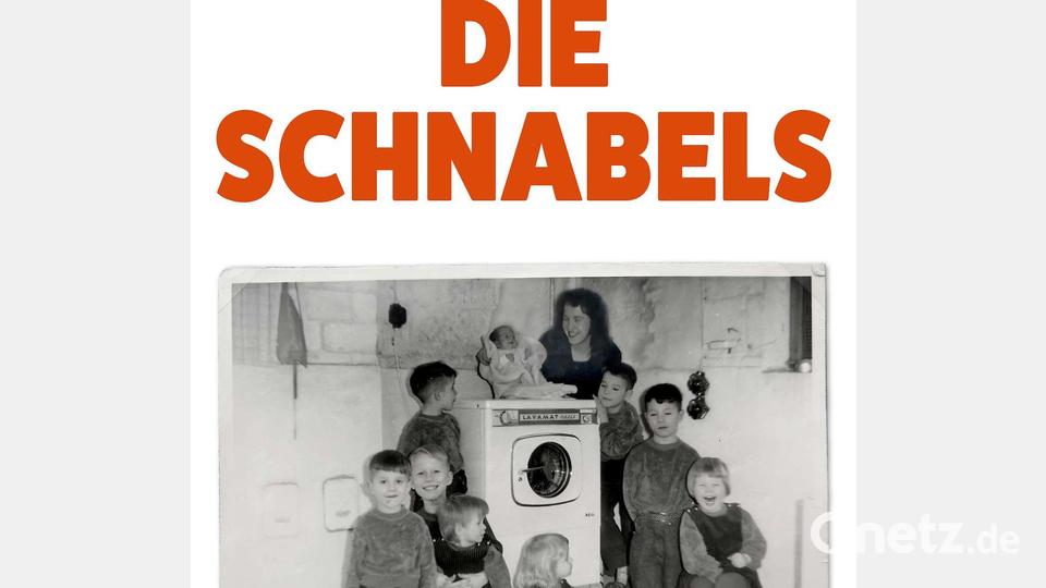 „Die Schnabels. Mutter, Vater, 17 Kinder“ von Katrin Hörnlein. Bild: ---/dtv-Verlag/dpa