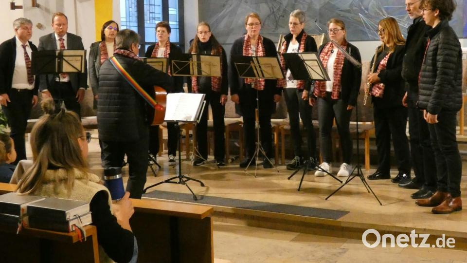 Cantart überzeugte als engagierte Chorgemeinschaft. Bild: Werner Dantl