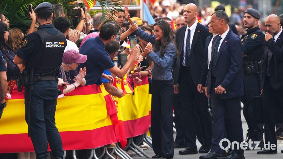 Mit dem Besuch setzen König Felipe und Königin Letizia ein politisches Signal. Bild: Manu Fernandez/AP/dpa