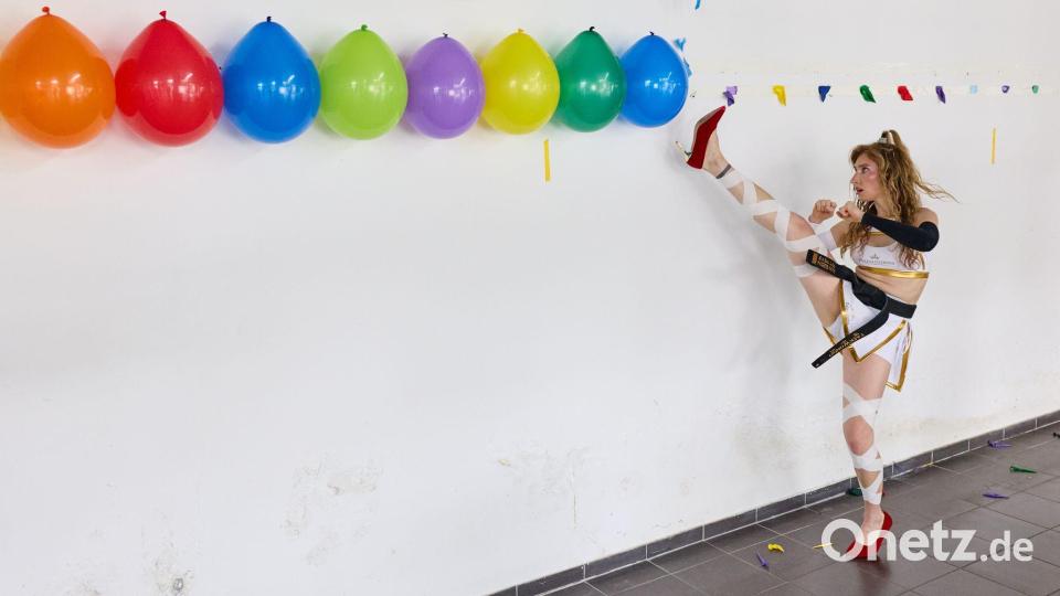 Kampfsportlerin Palina Glebova will an einem Tag zwölf Rekorde holen. Bild: Georg Wendt/dpa