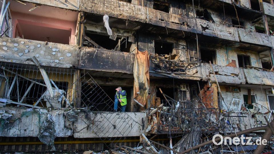 Russland überzieht die Ukraine seit mehr als viereinhalb Jahren mit einem zerstörerischen Angriffskrieg. Bild: Efrem Lukatsky/AP/dpa