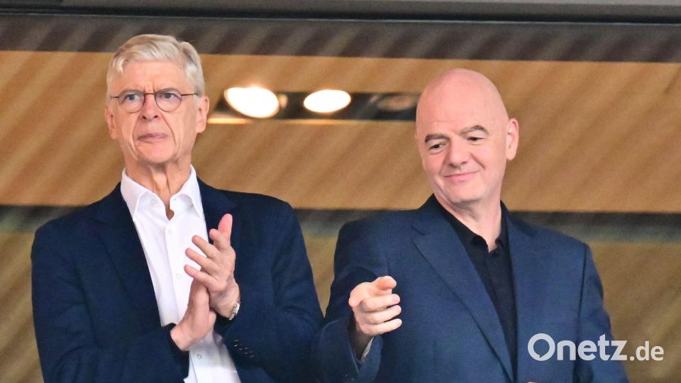Der ehemalige Arsenal-Trainer Wenger genießt hohes Ansehen in der Fußball-Welt. (Archivbild) Bild: Sebastian Gollnow/dpa