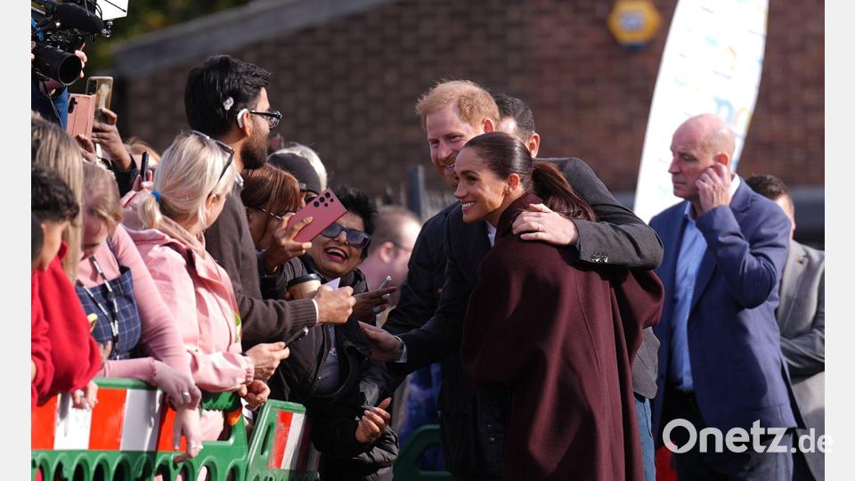 Harry und Meghan sind zurück in der britischen Öffentlichkeit. Bild: Joe Giddens/PA Wire/dpa