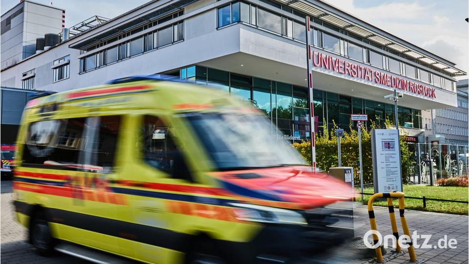 Rettungsdienste und Notaufnahmen sind oft überlastet, nun soll eine Reform helfen. (Symbolfoto) Bild: Jens Büttner/dpa