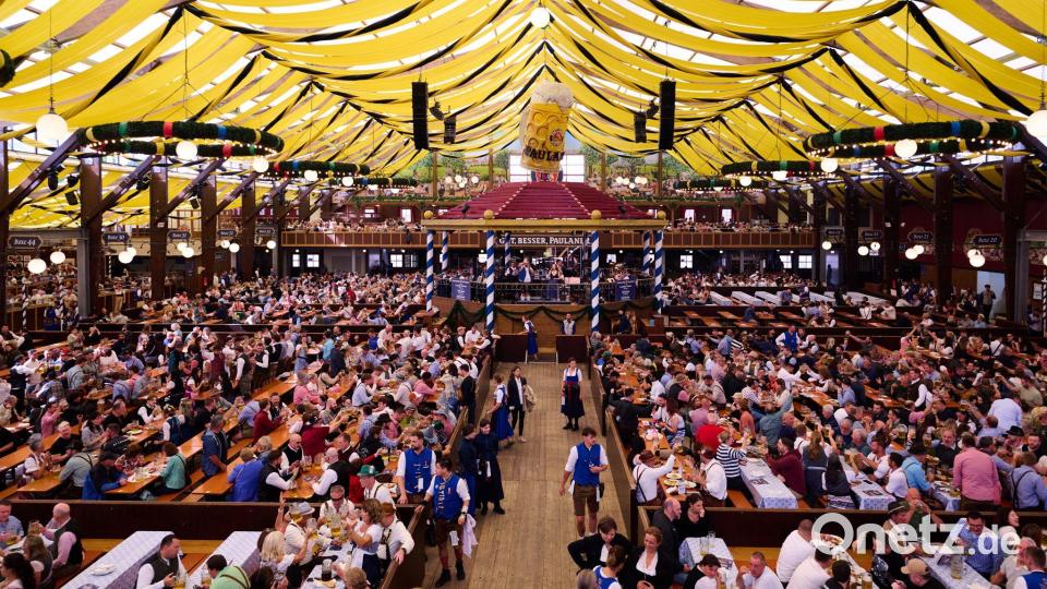 Das Paulaner-Festzelt ist das eine der beiden Zelte, um die es exemplarisch vor Gericht ging. (Archivbild) Bild: Sven Hoppe/dpa