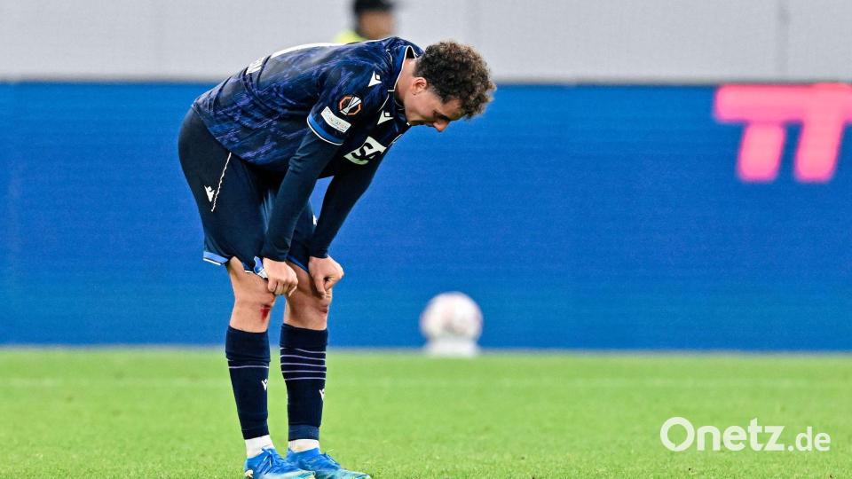 Hängende Köpfe bei Stürmer Fisnik Asllani und der TSG Hoffenheim. Bild: Uwe Anspach/dpa