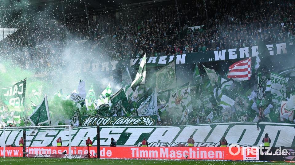 Fan-Choreografie zum 100. Geburtstag des Bremer Weserstadions. Bild: Carmen Jaspersen/dpa