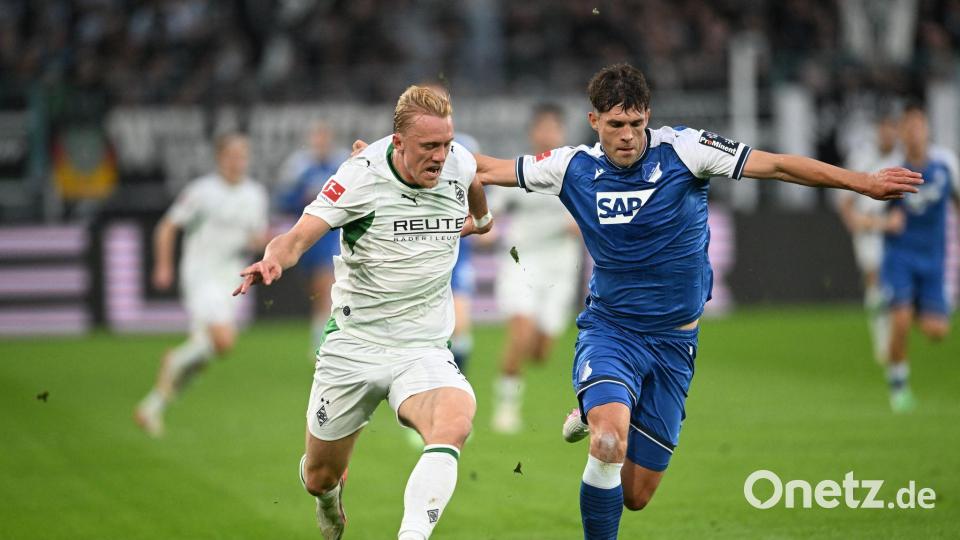 Im Duell der beiden Bundesliga-Tabellenletzten lieferten sich Borussia Mönchengladbach und die TSG Hoffenheim eine umkämpfte Partie. Bild: Fabian Strauch/dpa
