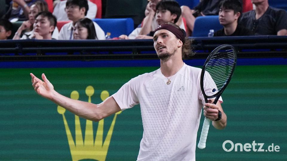 Alexander Zverev verpasst das Finale von Shanghai. Bild: Andy Wong/AP/dpa