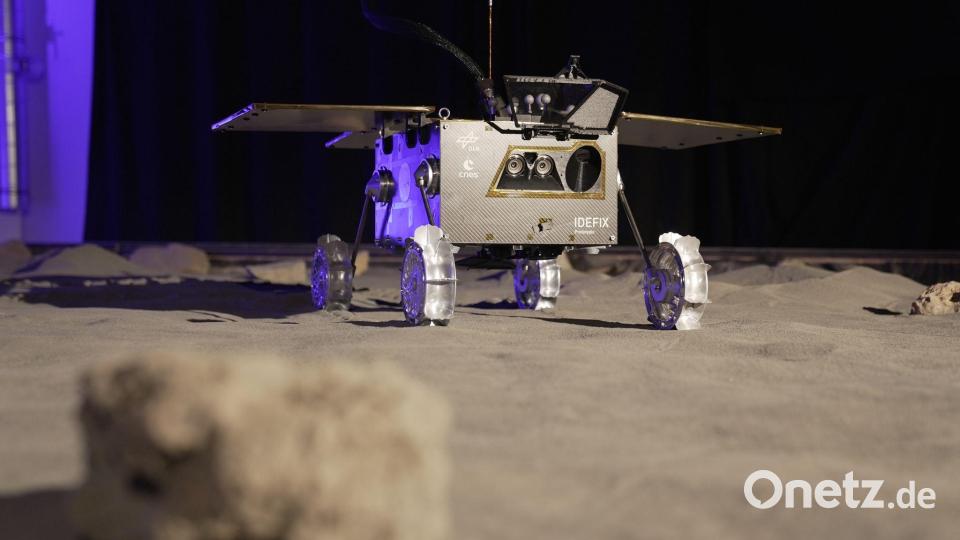 „Idefix“ - hier ein Modell - soll selbstständig den Marsmond Phobos erkunden. Bild: Ehsan Monajati/dpa