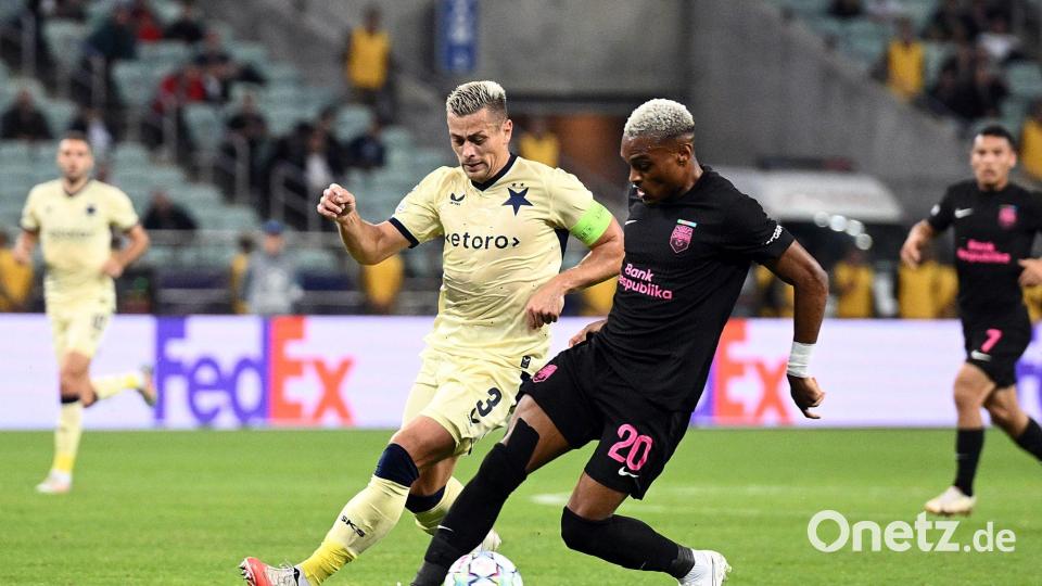 Mickels (r) traf beim Königsklassen-Heimspiel gegen Slavia Prag. (Archivbild) Bild: Tofik Babayev/XinHua/dpa
