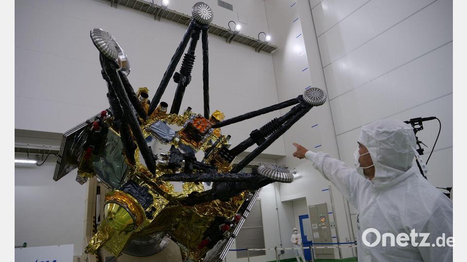 Der Rover „Idefix“ soll die Marsmond-Oberfläche 100 Tage lang erkunden. (Archivbild) Bild: -/Deutsches Zentrum für Luft- und Raumfahrt (DLR)/dpa